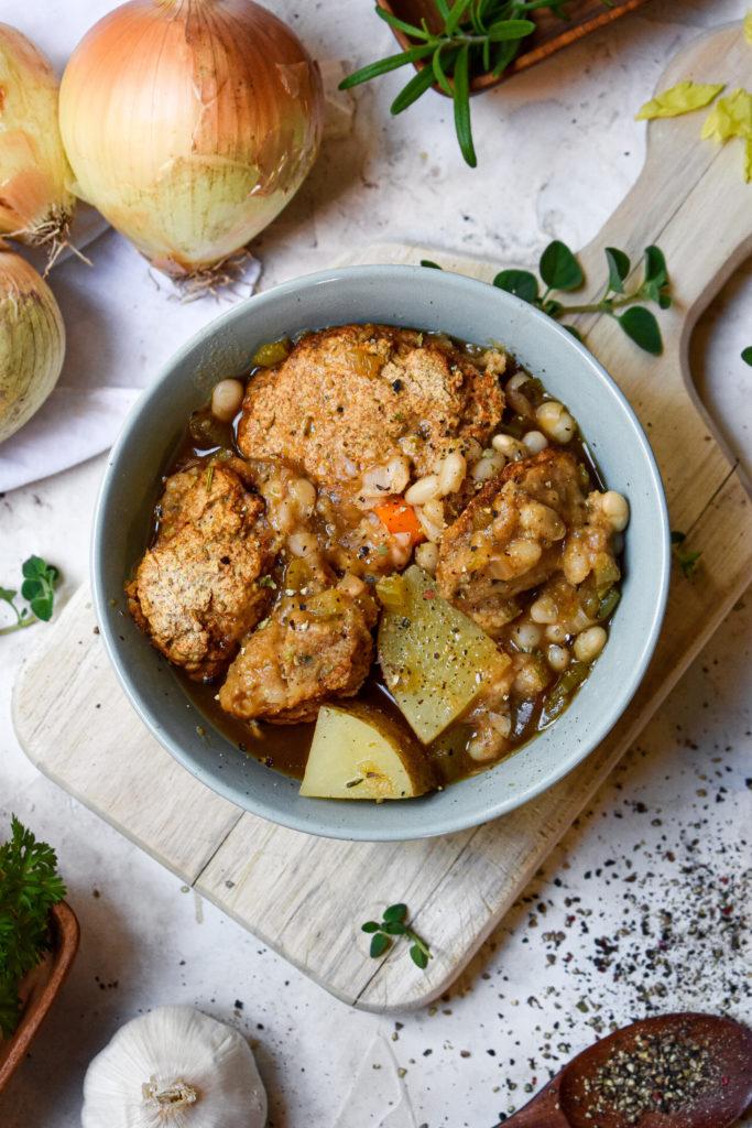 vegetable dumpling soup