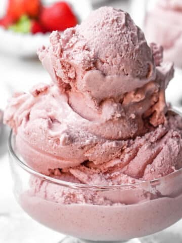 healthy vegan strawberry ice cream