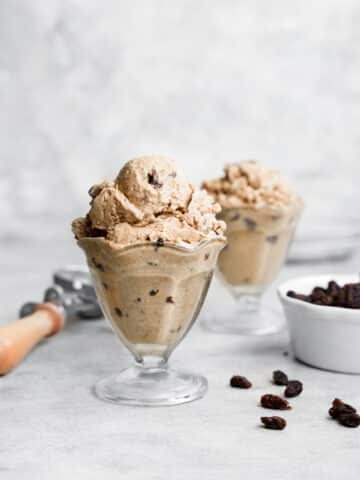 oatmeal raisin ice cream