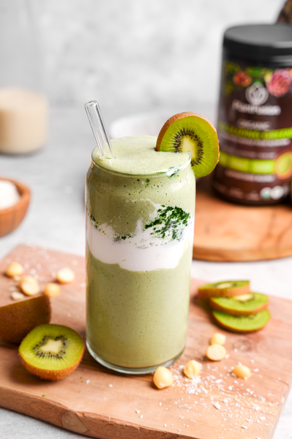 the alkaline smoothie with the alkalizing greens powder next to it