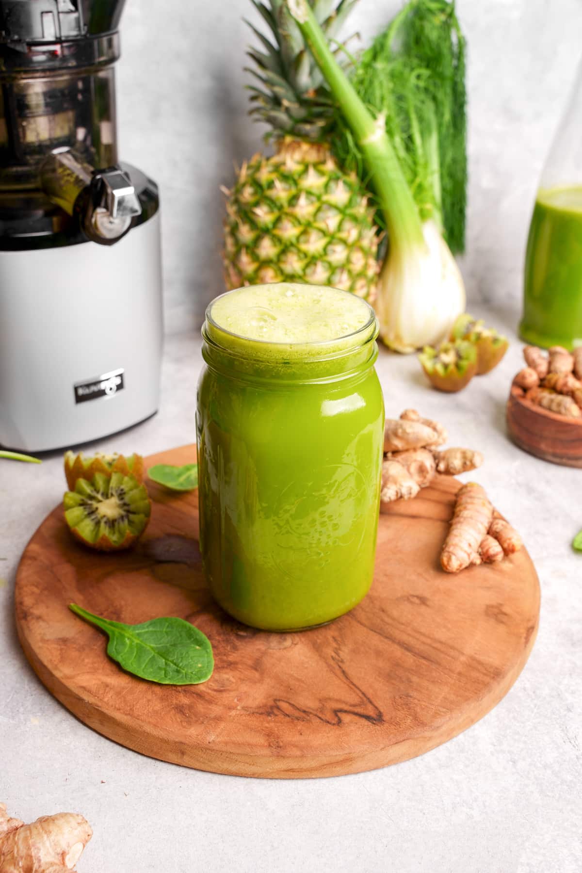 looking down at the womens juice for bloating next to the kuving's auto10 juicer