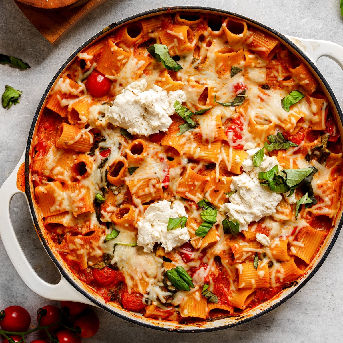 One-Pot Easy Vegan Pasta Bake